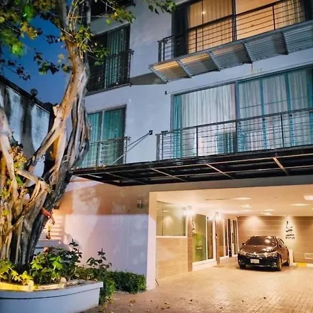 Vivi Avenue Thonglor Apartment